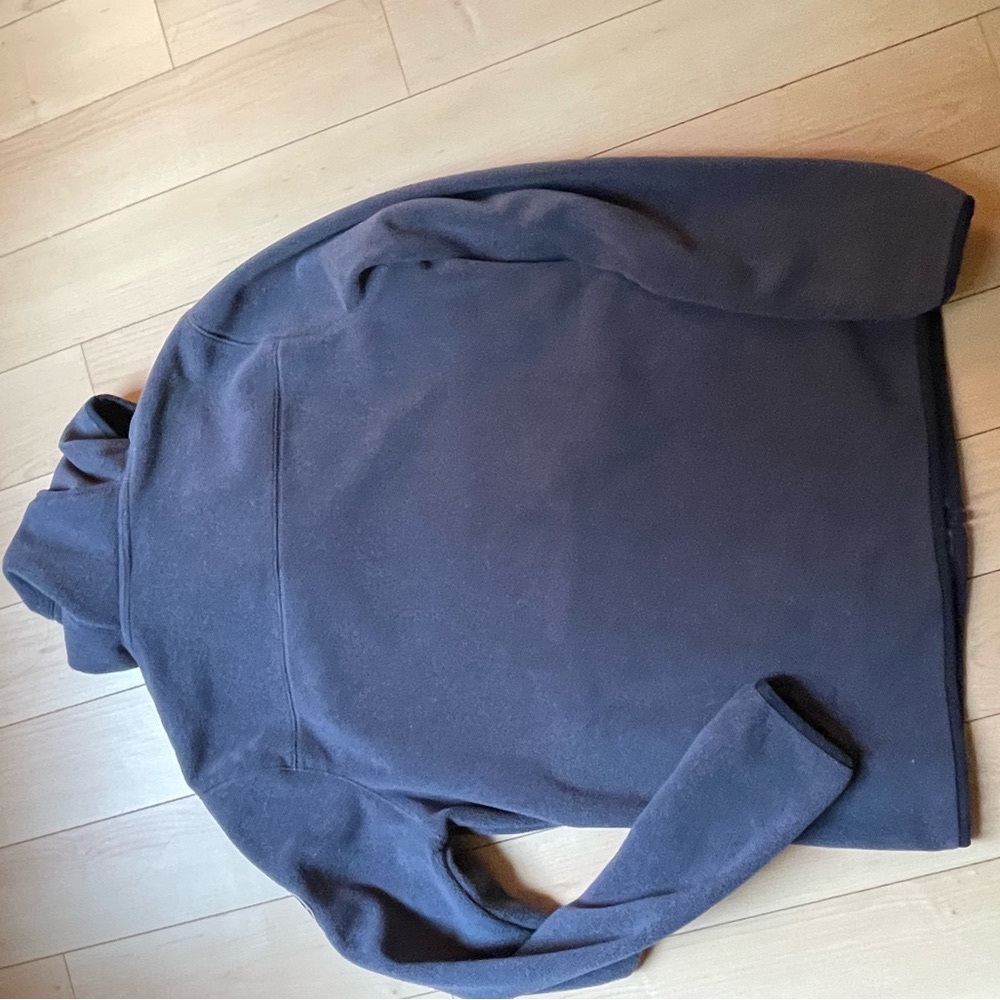 New (no tags) - Pendleton Fleece Hoodie - Picture 6 of 9